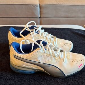 Puma Cream and Blue Women's Sneakers